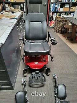Shoprider Electric Scooter with swivel and removable foot rests- Slightly used