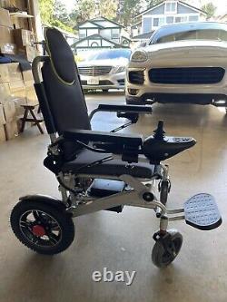 Chaise roulante électrique pliable, légère et à longue autonomie