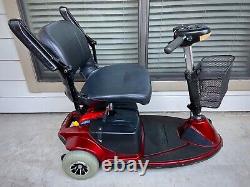 Mobilité Pride Revo 3 roues Capacité de 300 livres Scooter électrique fauteuil roulant SC63AUS