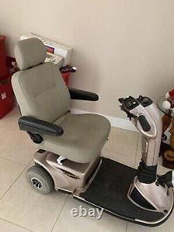 Scooter électrique pour fauteuil roulant électrique